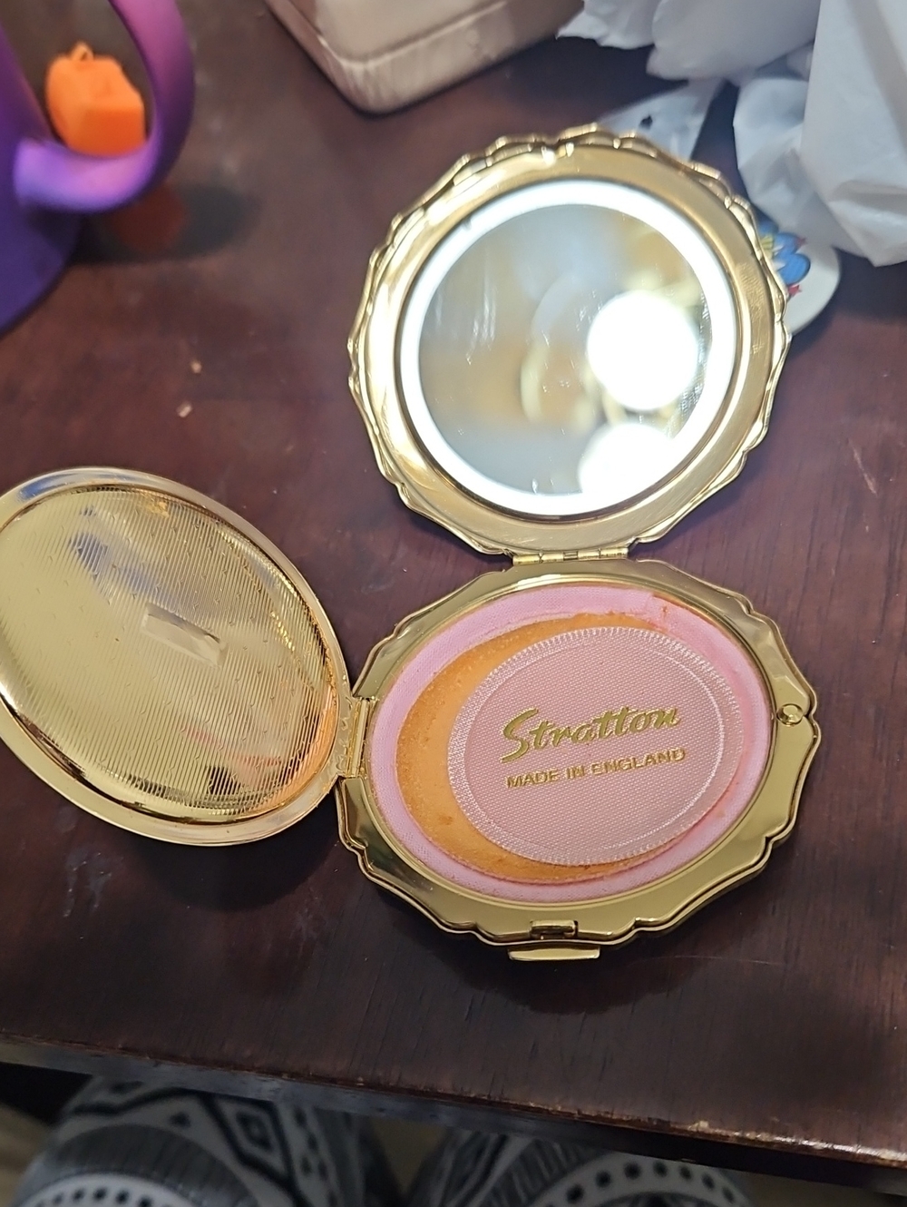Stratton Vintage Mother of Pearl Heart Carved Powder Compact